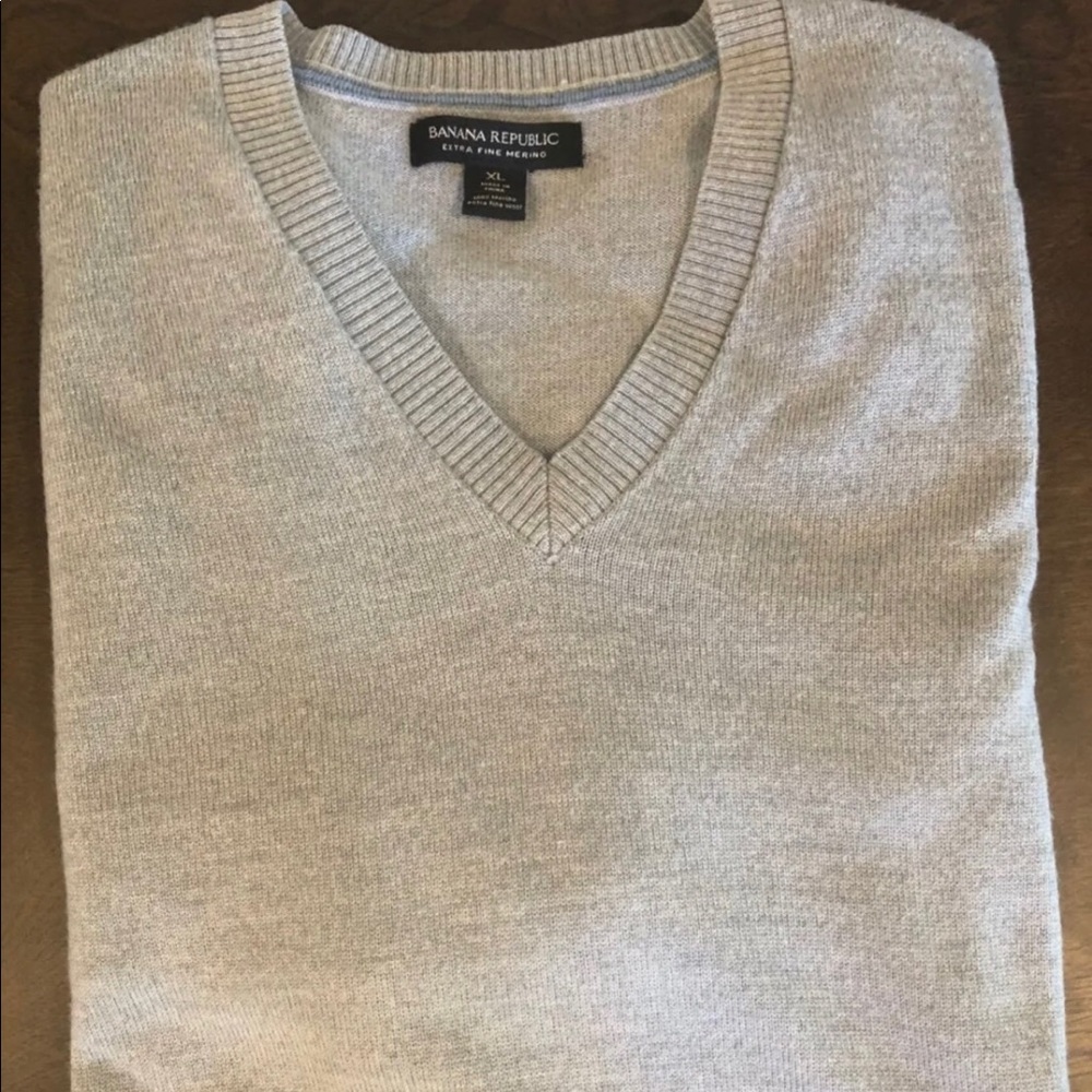 Banana Republic sweater for men